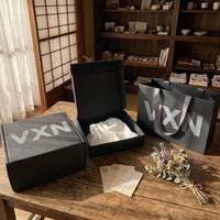 Boîtes d'emballage personnalisées pour polos, respectueuses de l'environnement, en papier couleur CMJN avec logo, adaptées aux vêtements, tailles variées, livraison rapide