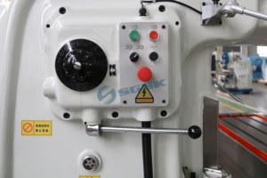 Proveedor Chino Ofrece Fresadora Vertical Manual de <span class=keywords><strong>3</strong></span> Ejes de Servicio Mediano X5040, Fresadora Vertical de Tipo Rodilla de Precisión - Product Image 6
