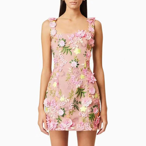 2025 mùa hè thời trang Pháp phụ nữ treo váy ngắn Mục Vụ Mới ba chiều hoa cắt dán dây đai Spaghetti - Product Image 2