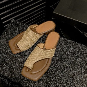 Leather Ladies Heeled Sandals Comfortable Padding Insole 4cm <b>Block</b> Heel Summer Slide Women's Straw Woven Sandals - Product Image 6