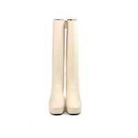 Cuissardes à logo personnalisé 2023 Vintage couleur unique cuir chaton talon épais bottes longues bout carré plate-forme bottes hautes au genou