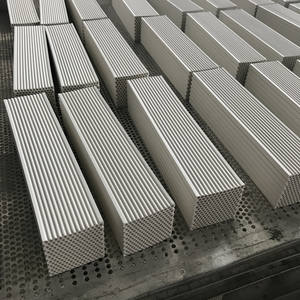 Céramique en nid d'abeille <span class=keywords><strong>monolithique</strong></span> en cordiérite mullite de bonne qualité pour échange de chaleur - Product Image 4