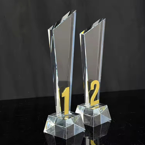 Trofeo in Cristallo Trasparente con Numero <span class=keywords><strong>1</strong></span> 2 in Metallo Dorato, Souvenir in Cristallo, Trofei e Premi, Trofeo con Numero per Anniversario <span class=keywords><strong>1</strong></span> 2 Anni - Product Image 5