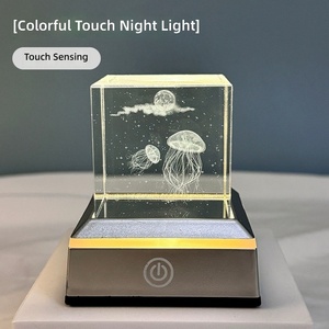 Cube de cristal lumineux 3D personnalisé avec base tactile, 5 cm, lumière de nuit minimaliste, décoration de chambre, animaux marins <span class=keywords><strong>étoilé</strong></span>s, cadeau d'anniversaire - Product Image 2