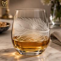 Verre à vin sans pied en cristal gravé à la main de 340 ml, motif personnalisé en émail, motif paon