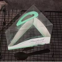 Boîte à gâteau triangulaire portable en PET transparent de qualité alimentaire avec emballage pour sandwich, contenants jetables personnalisables