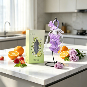 Savon artisanal en cristal à la glycérine biologique et au beurre de karité, parfum apaisant à l'arbre à thé, pour tous types de peau, idéal pour les spas et salons. - Product Image 1