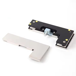 Nhà máy Made OEM Logo phụ kiện phần cứng thép không gỉ cửa kính không khung kẹp bản vá phù hợp - Product Image 1