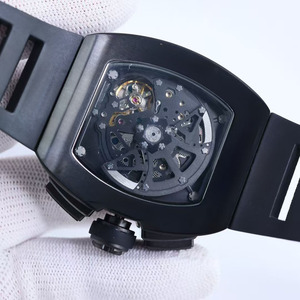 Reloj de pulsera para hombre multifunción con hora saltarina, esfera de fibra de carbono y zafiro 011, de lujo, discreto y superventas. - Product Image 3