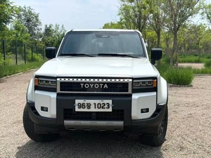 TOYOTA PRADO 2.7L BENZINA SUV 4WD 2024 BIANCO Usato in PERFETTE CONDIZIONI Pronto per la Spedizione Mondiale - Product Image 2