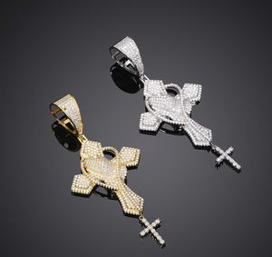 Nouveau style Pendentif croix décontracté/sportif en argent sterling 925 avec breloque personnalisée en moissanite sertie, plaqué rhodium/or, sertissage griffe GRA - Product Image 4