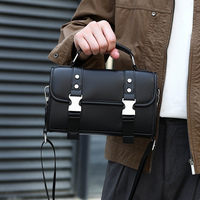 Nouveau Sac Mini Tendance Unisexe en PU Noir avec Rabat, Sac Décontracté pour Homme et Femme, Sac Bandoulière Messager