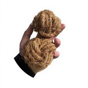 Pelota de fibra de coco hecha a mano para masticar y jugar mascotas adecuada para perros, gatos y propietarios ecológicos de Vietnam - Product Image 1