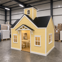 Équipement de terrain de jeu intérieur jaune pour la communauté, maison de jeu de rôle avec intérieur ouvert pour les centres d'activités préscolaires