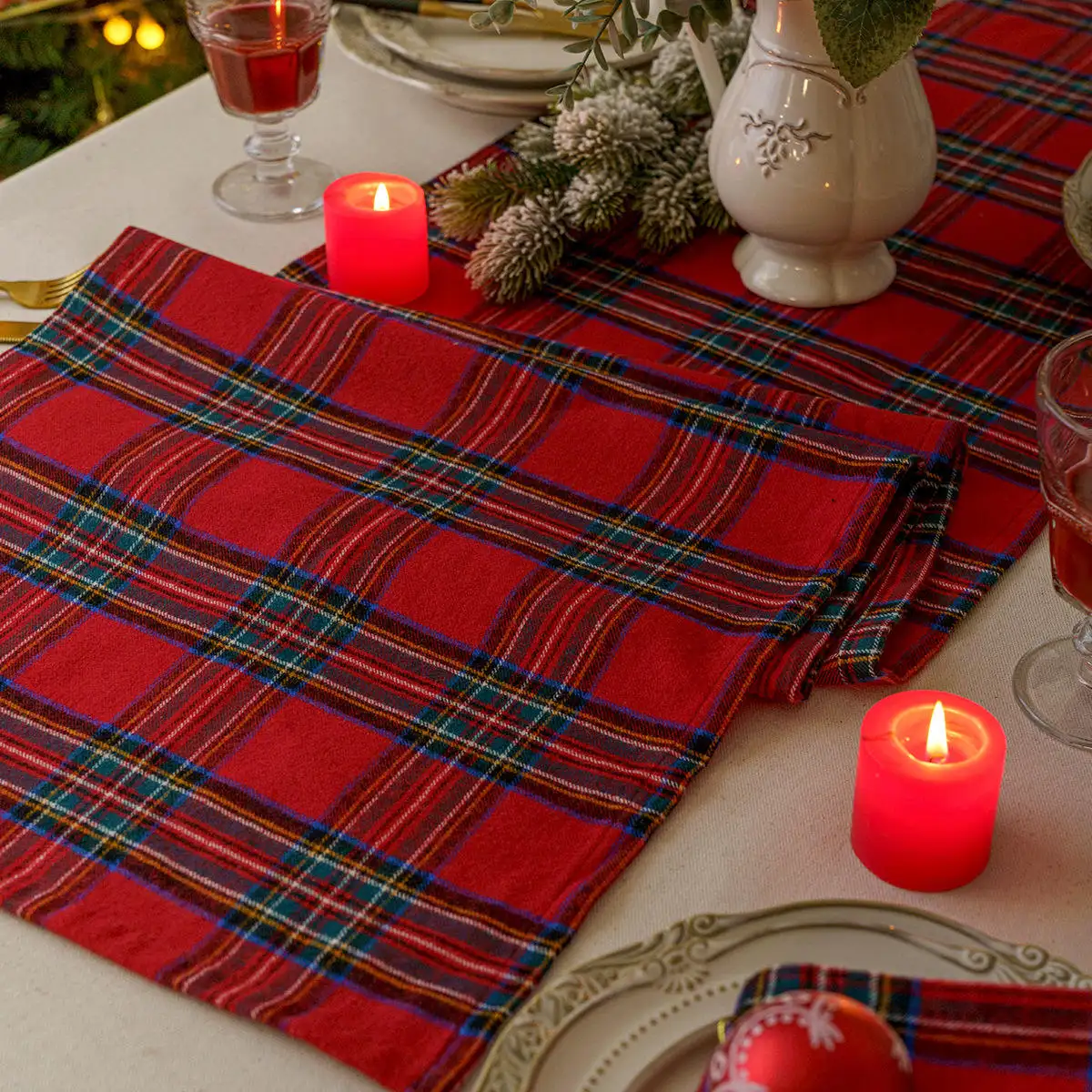 Wholesale Christmas Placemats Cotton Red Plaid Printed Linen Napkins Fabric Placemats Wedding Tea towels blend fabric