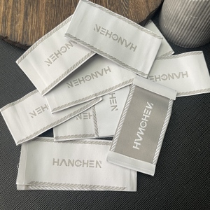 Chất Lượng Cao Tùy Chỉnh Logo Dệt Quần Áo Nhãn Cao Tùy Chỉnh Trung Tâm Gấp Thương Hiệu Thẻ Cho Hàng May Mặc In Kỹ Thuật - Product Image 1