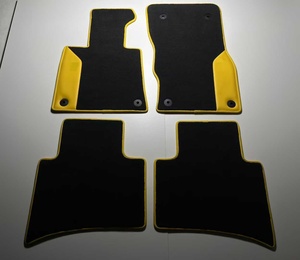 Tapis de sol adaptés à la Lamborghini URUS. Intérieur tout-terrain hybride Urus <span class=keywords><strong>SE</strong></span>. Tapis de sol en cuir entièrement recouvrants. - Product Image 1