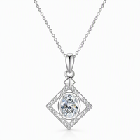 Pendentif Moissanite Couleur D 1 Carat avec Chaîne en Argent Pur, Poids Total 3.4G, Cadeau Idéal pour Rendez-vous Galants, Géométrie Classique