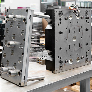 Moule en plastique de moulage par <span class=keywords><strong>injection</strong></span> personnalisé de haute précision faire compani <span class=keywords><strong>precis</strong></span> injecter des fabricants de moules - Product Image 5