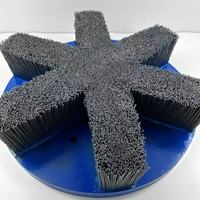 Brosse abrasive en nylon pour le polissage et l'ébavurage des jantes en alliage d'aluminium