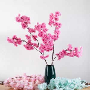 กิ่งดอกซากุระประดิษฐ์ CallaFloral ก้านเดี่ยว สำหรับตกแต่งภายในบ้าน ดอกสีชมพู เหมาะสำหรับตกแต่งบ้านและงานแต่งงาน - Product Image 2