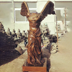 Escultura de Figura Masculina de Estilo Renacentista en Bronce a Tamaño Real Personalizada para Jardín y Proyectos de Arte Público - Product Image 2