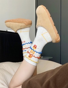 Venta al por mayor Funky Potato Animation Crew Calcetines Mujeres Único Colorido Divertido Antibacteriano Hecho Algodón Invierno - Product Image 4