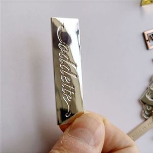 Made in China Zinc Alloy Engraved Metal Bag Tag Customized Bags Custom Metal Logo Labels for Handbags - Product Image 2