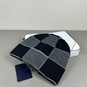 Người Đàn Ông Sang Trọng Của Grey Beanie <span class=keywords><strong>Hat</strong></span> Thiết Kế Mùa Đông Skull Cap <span class=keywords><strong>Bobble</strong></span> Polo Beanies Sang Trọng Womens Beanie Mùa Đông <span class=keywords><strong>Hat</strong></span> - Product Image 2