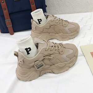 Zapatillas de suela gruesa de PU de gran oferta, zapatillas planas antideslizantes con plataforma para correr, zapatillas gruesas informales para mujer al aire libre - Product Image 3