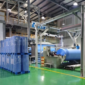 رداء غير منسوج 35 جم و 40 جم و 45 جم و 45 جم و 45 جم/متر مربع خفيف الوزن ومقاوم للماء قماش PP - Product Image 2