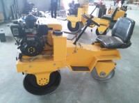 Compacteur à rouleaux vibratoire à double tambour pour le sol et l'asphalte, pour la construction