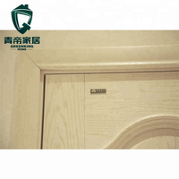 Porte d'entrée classique personnalisée QD-16-30, porte d'entrée moderne en chêne rouge massif, mobilier d'intérieur en bois, construction de maison classique