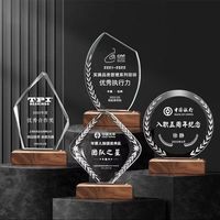 Trophée en cristal sur base en bois massif, gravure créative pour les compétitions, récompenses annuelles, souvenirs pour enfants, cadeaux d'affaires