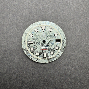 Cadran de Montre Sur Mesure avec Marqueurs Super Lumineux Conception OEM Cadran en Titane Cristallisé et Fabricant de Pièces de Montres - Product Image 2