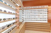 Magasin optique Lunettes décoratives Kiosque Design Présentoir en bois et étui Lunettes Vitrine