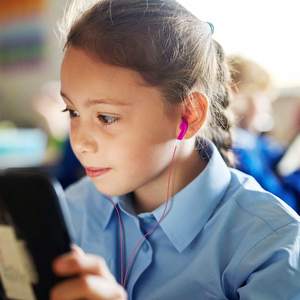 <span class=keywords><strong>Écouteur</strong></span>s filaires intra-auriculaires jetables colorés <span class=keywords><strong>avec</strong></span> <span class=keywords><strong>écouteur</strong></span>s de formation en usine à bas <span class=keywords><strong>prix</strong></span> d'interface de 3.5mm pour les utilisateurs de téléphones portables - Product Image 4