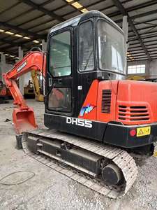 Mini-excavatrice Doosan DH55/DX60 d'occasion, 5,5 tonnes, moteur Yanmar, excellent état, pour la construction et la travaux publics - Product Image 5