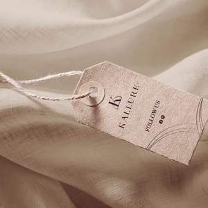 กระดาษรีไซเคิลสีขาวพิมพ์ลายตามสั่งสำหรับป้ายแขวนเสื้อฮู้ดดี้และเสื้อยืด ป้ายแขวนและฉลากรักษ์โลกสำหรับกระเป๋าและเสื้อผ้า - Product Image 2