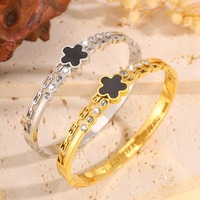 Brazalete de Acero Inoxidable Chapado en Oro de 18K con Diseño de Trébol de Cinco Hojas, Estilo Moderno