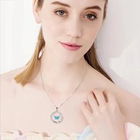 Collier à pendentif papillon opale en argent sterling 925 plaqué rhodium avec double zircon
