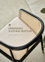 Fauteuil en bois massif noir moderne et durable en gros, chaise de salle à manger avec dossier en rotin naturel pour la maison, les restaurants et les villas