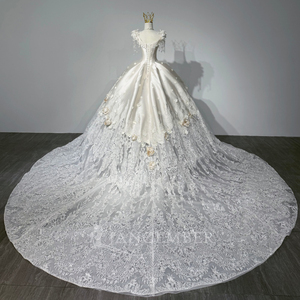 Robe de mariée longue moderne JFH134 avec col carré à pompons, broderies, dentelle, appliques en cristal, fleurs 3D et traîne chapelle - Product Image 4