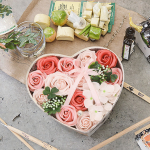 AYOYO Regalo <span class=keywords><strong>de</strong></span> San Valentín 2026 Jabón <span class=keywords><strong>de</strong></span> Flores en Forma <span class=keywords><strong>de</strong></span> Corazón Caja <span class=keywords><strong>de</strong></span> Regalo Creativa Romántica <span class=keywords><strong>de</strong></span> Navidad Regalo <span class=keywords><strong>de</strong></span> Cumpleaños Jabón <span class=keywords><strong>de</strong></span> Flores - Product Image 5