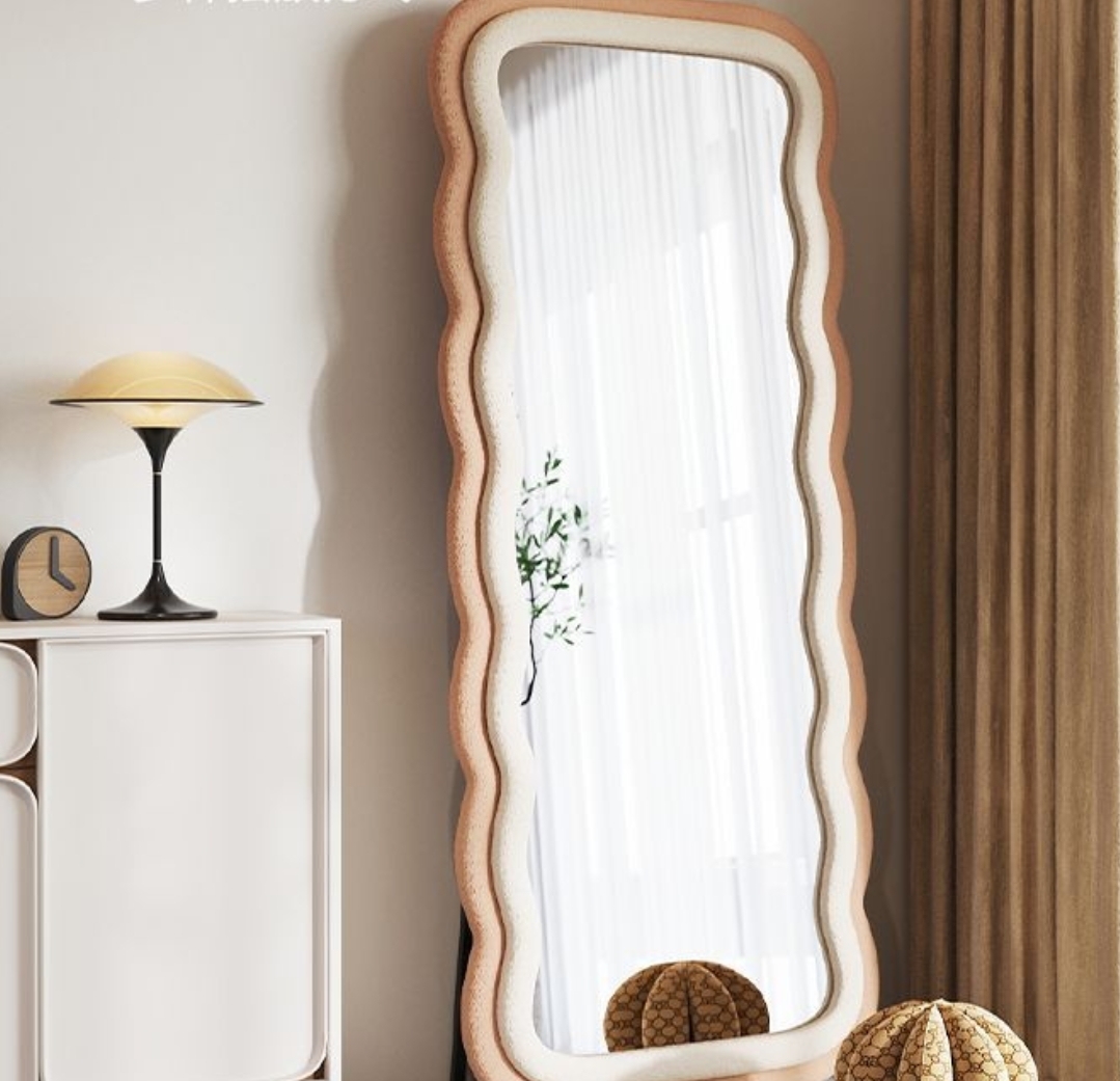 Großer Wandspiegel aus Flanell, Unregelmäßiger Teddy-Wellenform-Standspiegel für Schlafzimmer, Ankleidespiegel, Langer Wellenspiegel in voller Länge| Alibaba.com