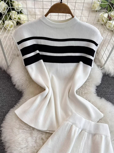Ensemble <span class=keywords><strong>Chic</strong></span> 2 Pièces en Maille pour Femme : <span class=keywords><strong>Haut</strong></span> Rayé Sans Manches & Pantalon Droit – Collection Été 2026 – Tenue Décontractée Respirante et Tendance - Product Image 4