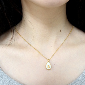 สร้อยคอจี้รูปผลอะโวคาโดเคลือบทอง 18K ดีไซน์ทันสมัย ผลิตจากสแตนเลสสตีล สำหรับผู้หญิง - Product Image 5