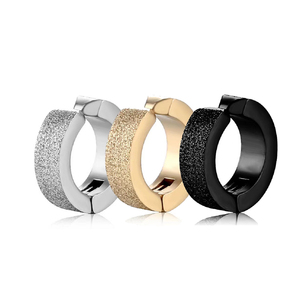 Orecchini <span class=keywords><strong>a</strong></span> cerchio smerigliato in acciaio inox punk con personalità maschile e femminile - Product Image 1