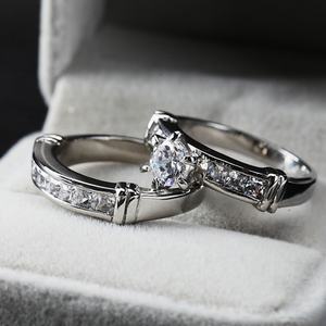 Cadeau pour la Saint-Valentin, bague de mariage en acier inoxydable plaqué or 24 carats avec diamants pour les couples - Product Image 5
