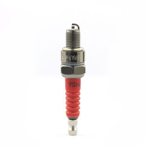 Низкая цена на свечи зажигания A7TC C7HSA 100cc 110cc. Множество моделей свечей зажигания для мотоциклов. Запчасти для мотоциклов. - Product Image 4